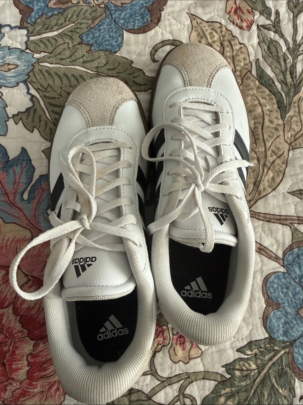 adidas Men’s White and Black Classic Low-Top Sneakers